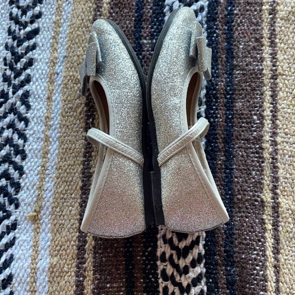 Shoes - Picture 4 of 4